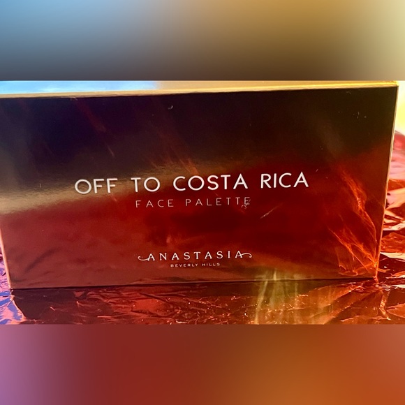 Off to Costa Rica Face Palette by Anastasia!☺️ - Picture 3 of 6